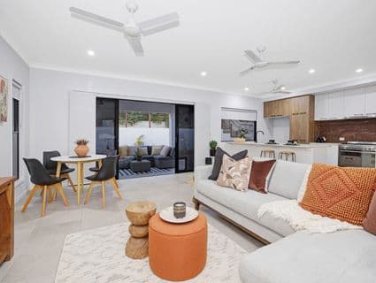17 Elford Place, Mount Louisa - Thumbnail 2