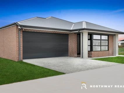 43 Sparrowhawk Crescent, Deanside - Thumbnail 2