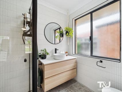 38 Woodhouse Circuit, Canning Vale - Thumbnail 7