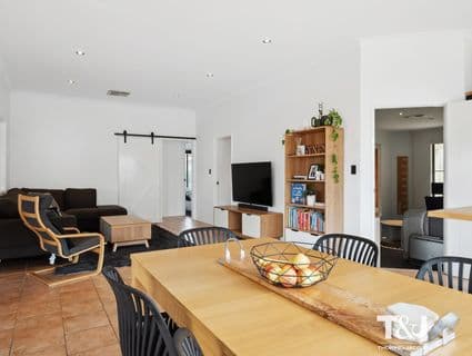 38 Woodhouse Circuit, Canning Vale - Thumbnail 8