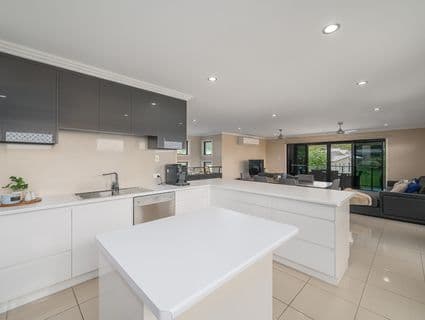 1 Eccles Close, Kirkwood - Thumbnail 5
