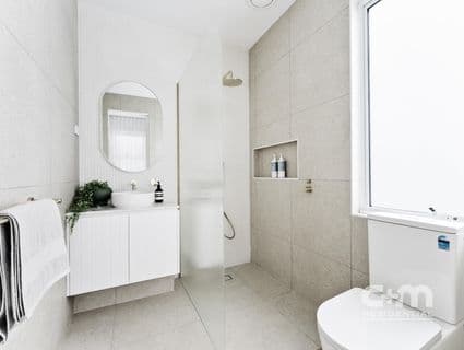 31 Neil Street, Hadfield - Thumbnail 5
