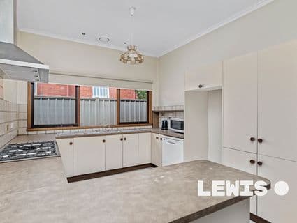 27 St Leonards Road, Ascot Vale - Thumbnail 2