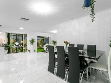 19 Mitra Loop, Bennett Springs - Thumbnail 4
