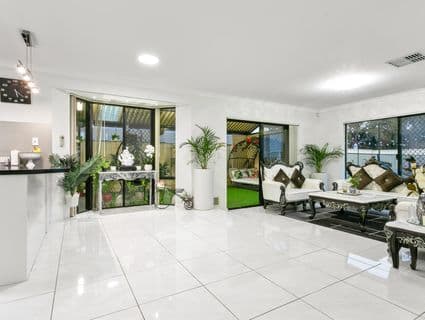 19 Mitra Loop, Bennett Springs - Thumbnail 5