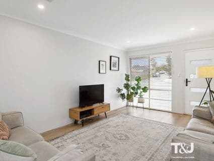 35 Berkshire Drive, Beldon - Thumbnail 3
