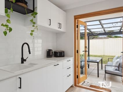 35 Berkshire Drive, Beldon - Thumbnail 5