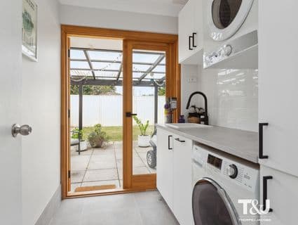 35 Berkshire Drive, Beldon - Thumbnail 7