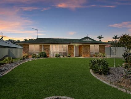 3 Paul Place, Glass House Mountains - Image 1