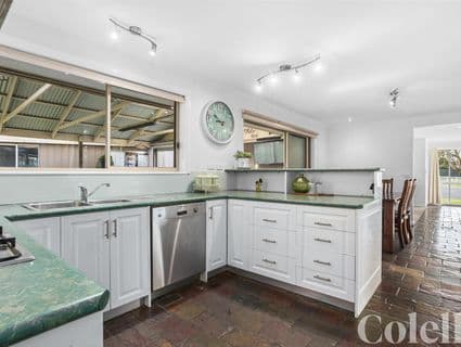 14 Isaac Court, Pakenham - Thumbnail 3