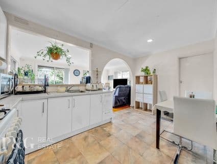 27 Somerset Drive, Keysborough - Thumbnail 2