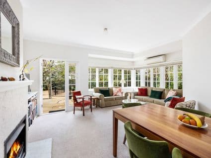 8 Fairview Avenue, St Ives Chase - Thumbnail 2