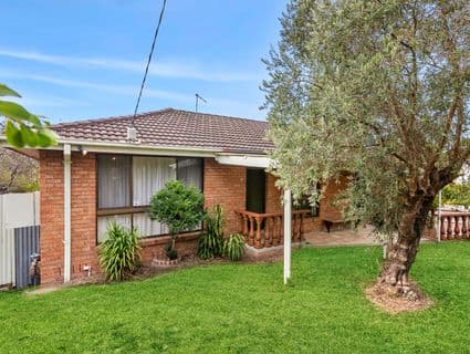 8 Belinda Street, Rye - Image 1
