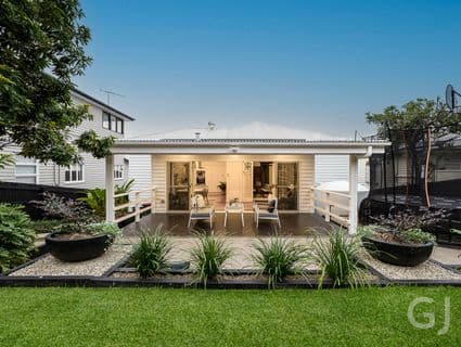 49 Seventh Avenue, Windsor - Thumbnail 2