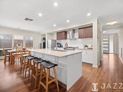 27 Jansar Street, Point Cook - Thumbnail 5