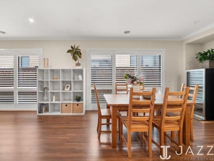 27 Jansar Street, Point Cook - Thumbnail 6