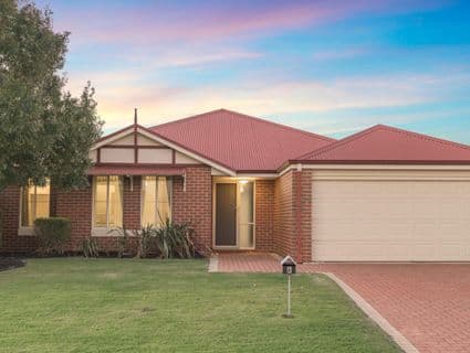 4 Honeydew Bend, Byford - Image 1
