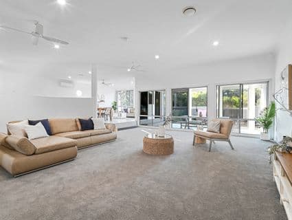 2 Brigantine Place, Caves Beach - Thumbnail 2