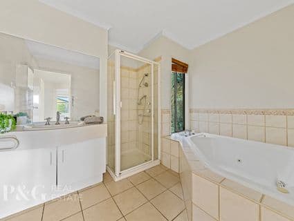 44 Lighthorse Crescent, Narre Warren South - Thumbnail 7