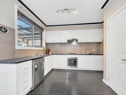 10 Osprey Place, Craigieburn - Thumbnail 4