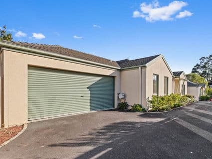 2/49 Yuille Street, Frankston - Image 1