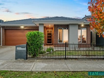 13 Brilliant Street, Roxburgh Park - Image 1