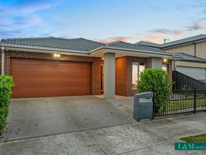 13 Brilliant Street, Roxburgh Park - Thumbnail 2