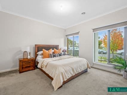 13 Brilliant Street, Roxburgh Park - Thumbnail 4