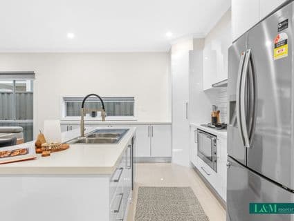 13 Brilliant Street, Roxburgh Park - Thumbnail 7