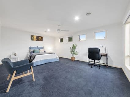 17 Dawson Crescent, Manor Lakes - Thumbnail 4