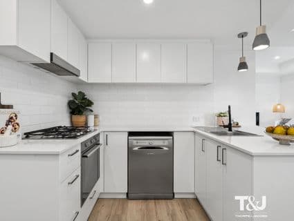 96 Burniston Street, Scarborough - Thumbnail 4