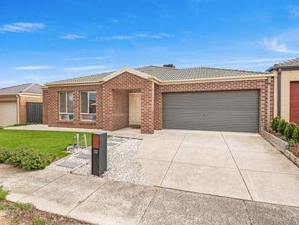 32 Grovedale Way, Manor Lakes - Thumbnail 2