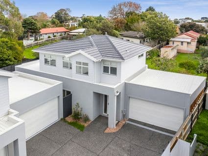 3/6 Potton Avenue, Rosebud - Image 1