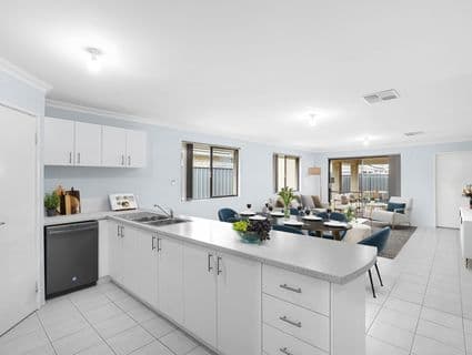 3 Dillwynia Bend, Banksia Grove - Thumbnail 4