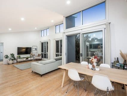 16A Packham Road, Hamilton Hill - Thumbnail 2