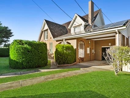 9 Tintern Grove, St Albans - Image 1