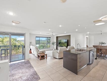16 Scholes Way, Kirkwood - Thumbnail 3