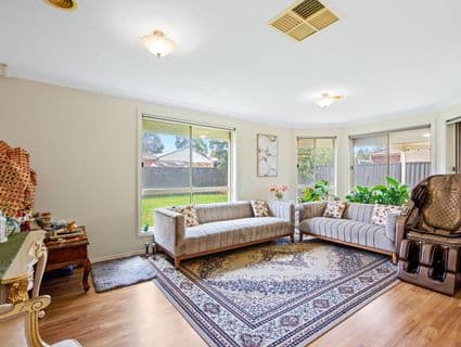 1 Mackay Road, Manor Lakes - Thumbnail 8