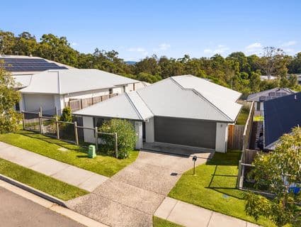 54 Challenger Way, Coomera - Image 1