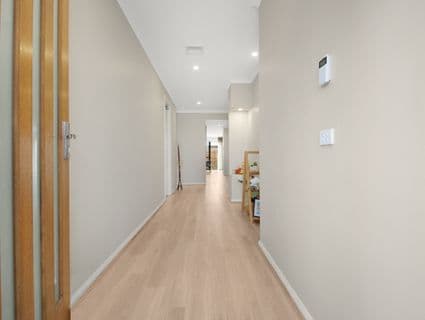 5 Jaffa Road, Manor Lakes - Thumbnail 4