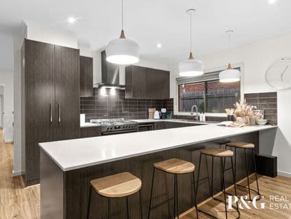 6 Cadillac Street, Cranbourne East - Thumbnail 2
