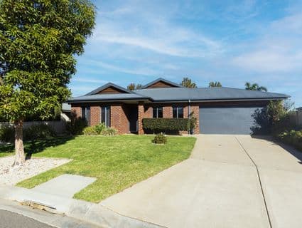 9 Manna Street, Swan Hill - Image 1