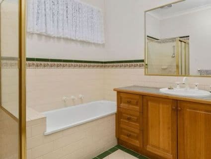 5 Loyola Road, Werribee - Thumbnail 4