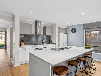 12 Vignette Road, Diggers Rest - Thumbnail 2