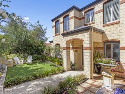 8a Searle Road, Ardross - Image 1