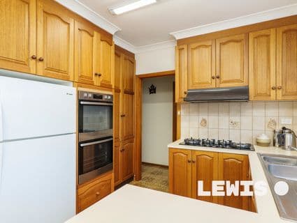 28 Mulhall Drive, St Albans - Thumbnail 2