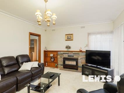 28 Mulhall Drive, St Albans - Thumbnail 3
