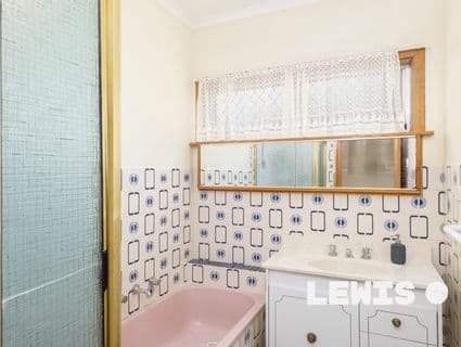28 Mulhall Drive, St Albans - Thumbnail 8