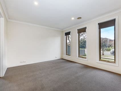 14 Girraween Crescent, Craigieburn - Thumbnail 2