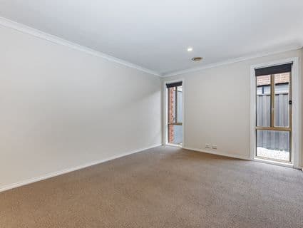 14 Girraween Crescent, Craigieburn - Thumbnail 4